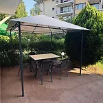 Apartman Robinson Garden Apartman *