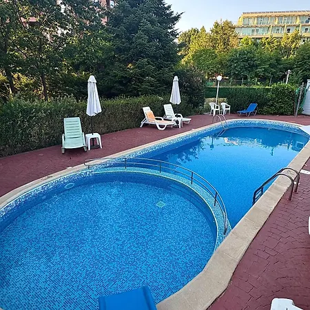 Apartman Apartman Robinson Garden Napospart