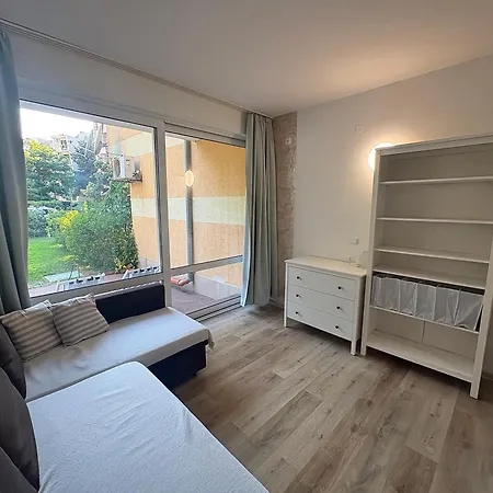 Apartman Robinson Garden *
